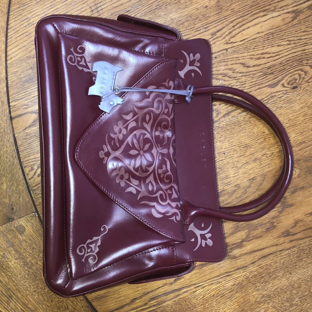 Radley London red purse 🎒price is negotiated